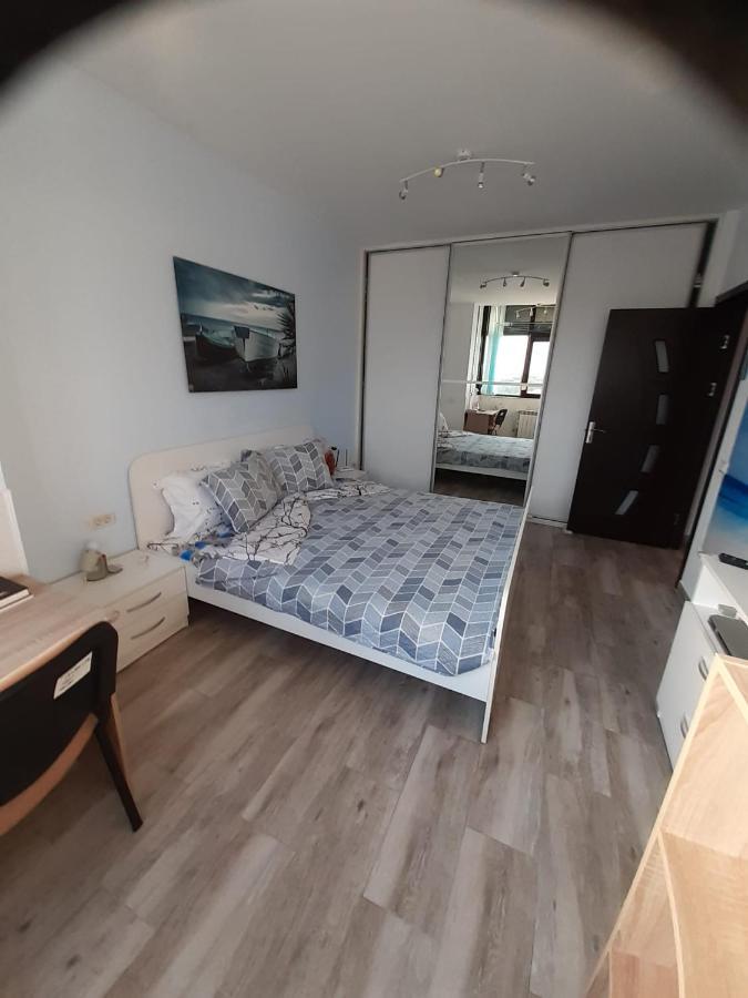 View Apartment *
